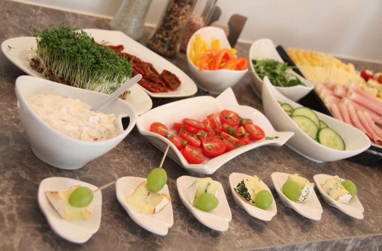 Gaestehaus Lokalaugenschein โพเดอร์สดอร์ฟ อัม ซี ภายนอก รูปภาพ